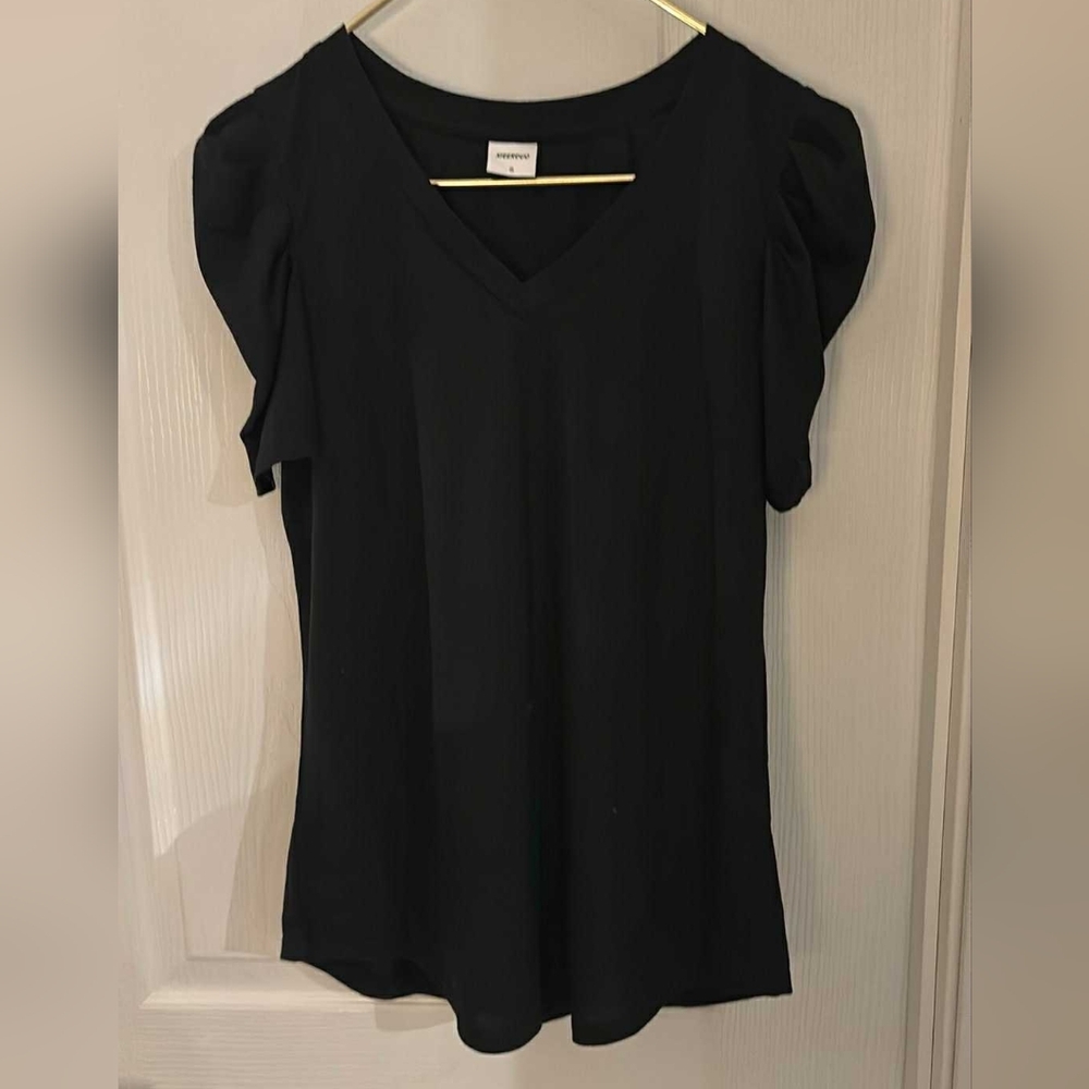 Elegant Black V-Neck Blouse Puffy Sleeve